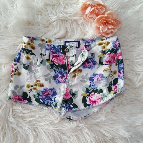 Forever 21 Pants - Last call Forever 21 Floral Denim Shorts